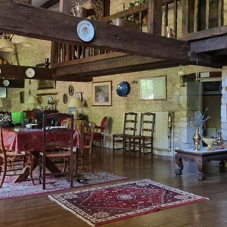 Вілла Moulin De Giroir Migne-Auxances Екстер'єр фото
