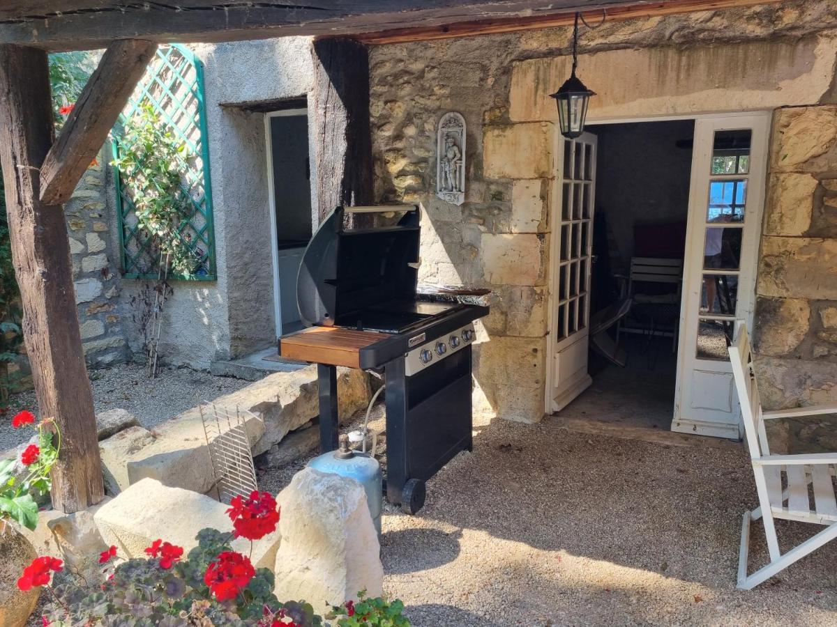 Вілла Moulin De Giroir Migne-Auxances Екстер'єр фото