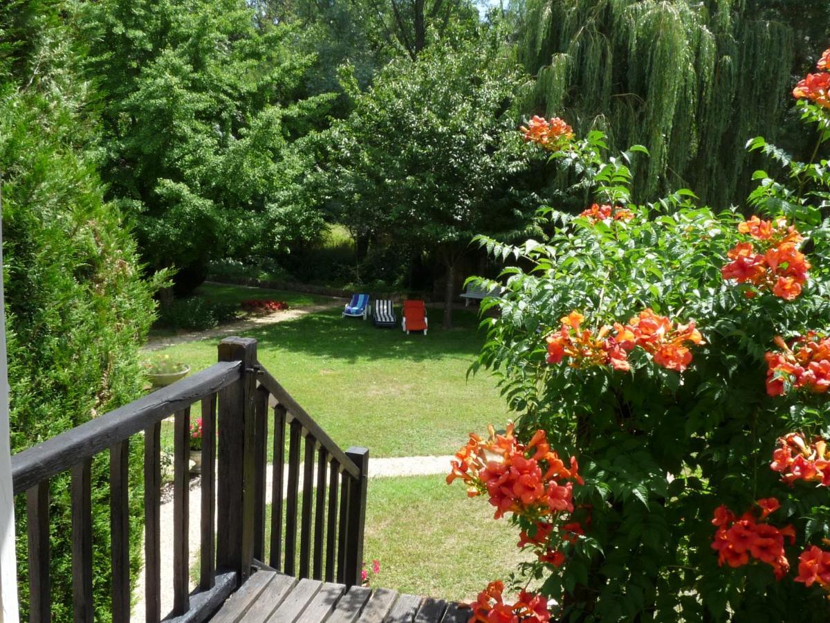 Вілла Moulin De Giroir Migne-Auxances Екстер'єр фото