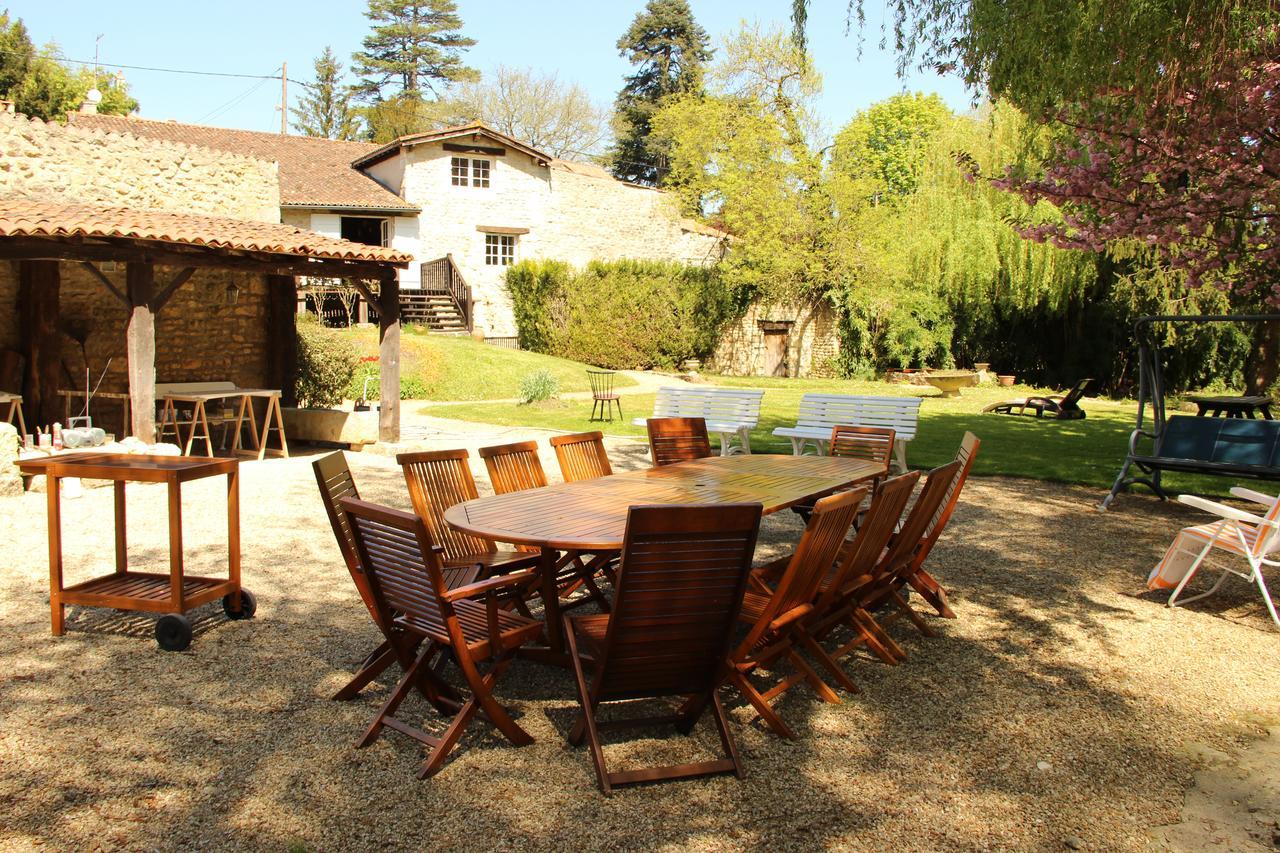 Вілла Moulin De Giroir Migne-Auxances Екстер'єр фото